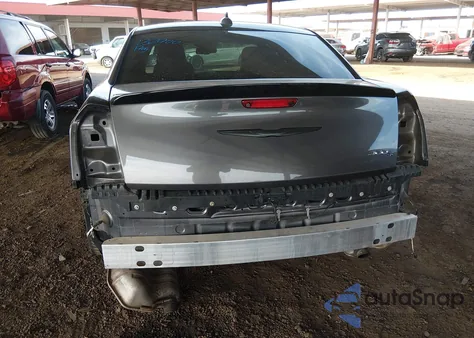 2019 Chrysler 300 300S z USA, uszkodzony, nr VIN 2C3CCABG1KH559807